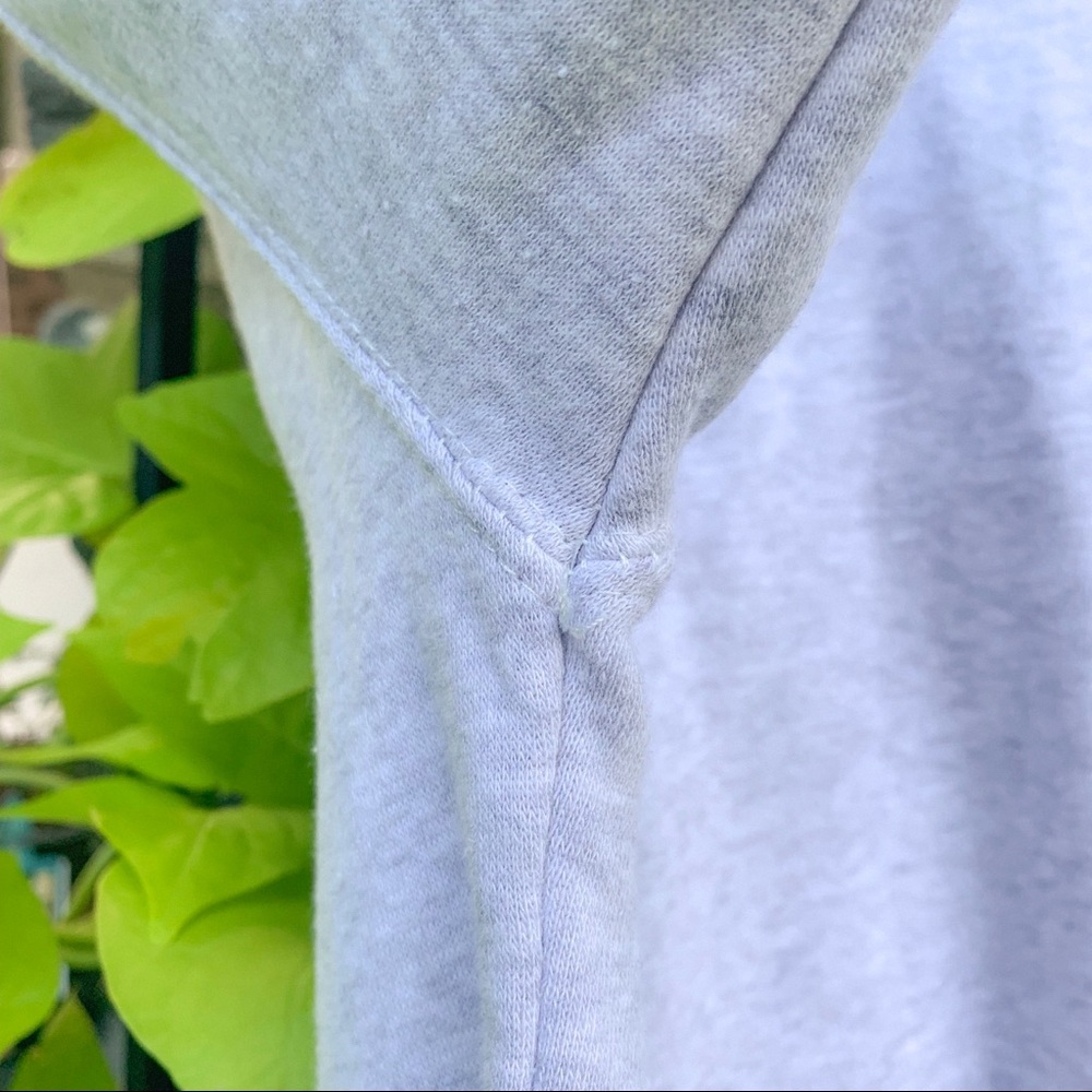⛅️ Brandy Melville Comfy Crew Neck Sweatshirt - Picture 4 of 7